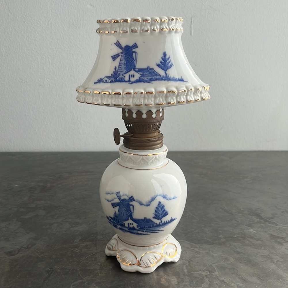 Windmill Oil Lamp ceramic